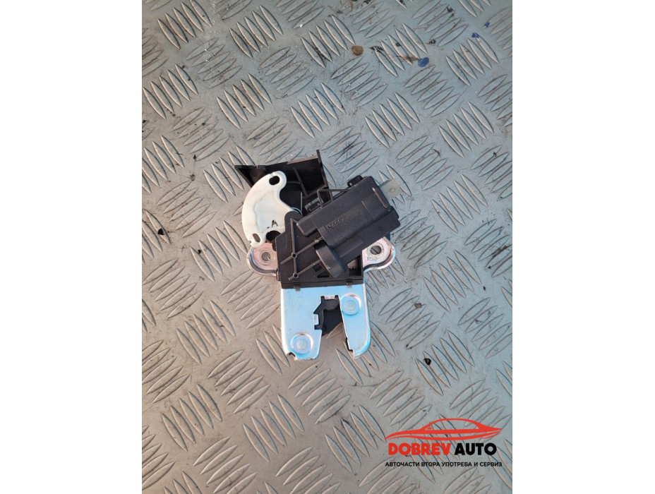 Брава (заден капак) за VW CC 2.0 TDI