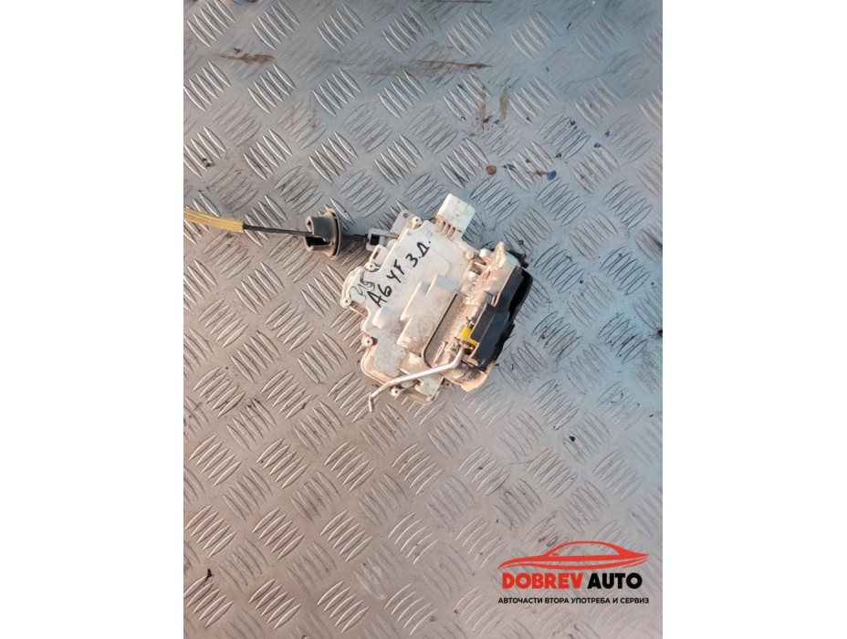 Брава (задна дясна) за Audi A6 C6 (4F)