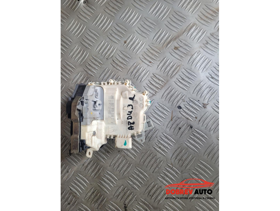 Брава (задна дясна) за Audi A8 D4 3.0 TDI