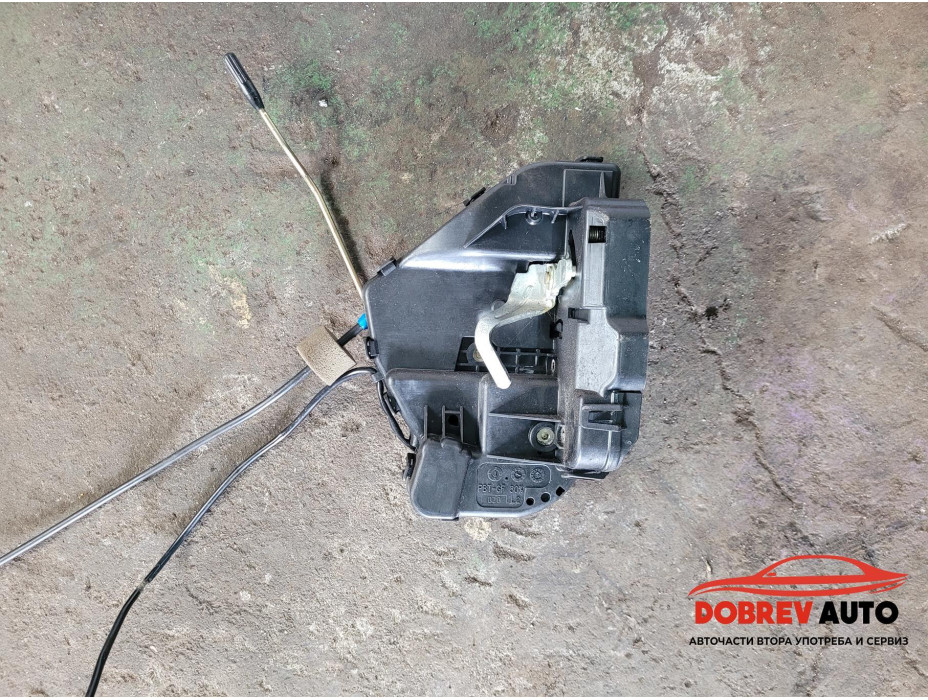 Брава задна лява за Mercedes CLS W219 Брава задна лява за Mercedes CLS W219