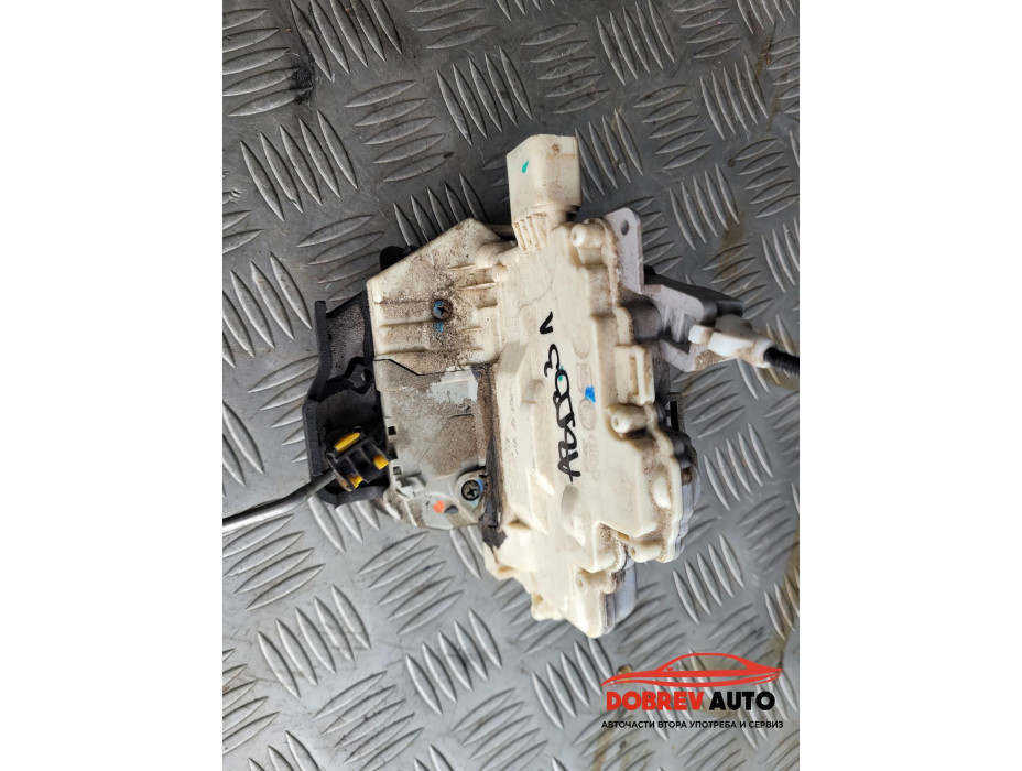 Брава (задна лява - обикновенна) за Audi A8 D3