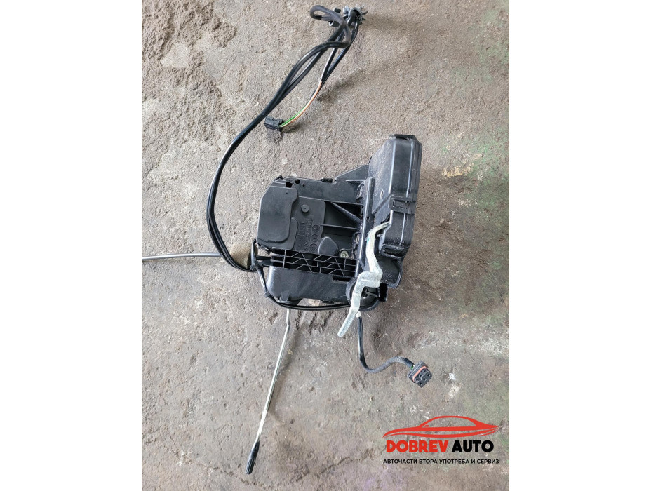 Брава предна дясна (десен волан) за Mercedes CLS W219