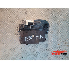 Брава предна дясна за BMW E90 Брава предна дясна за BMW E90