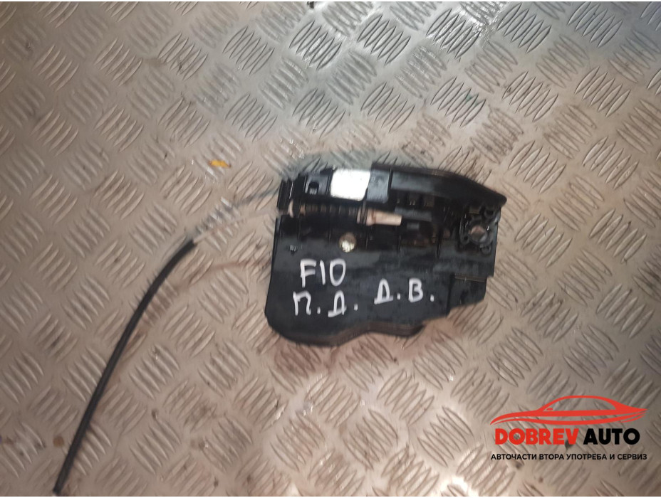 Брава (предна дясна) за BMW F10 520d Sedan десен волан Брава (предна дясна) за BMW F10 520d Sedan десен волан