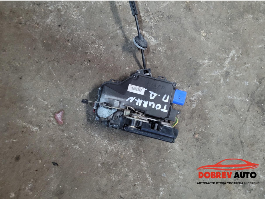 Брава (предна дясна) за VW Touran 1T