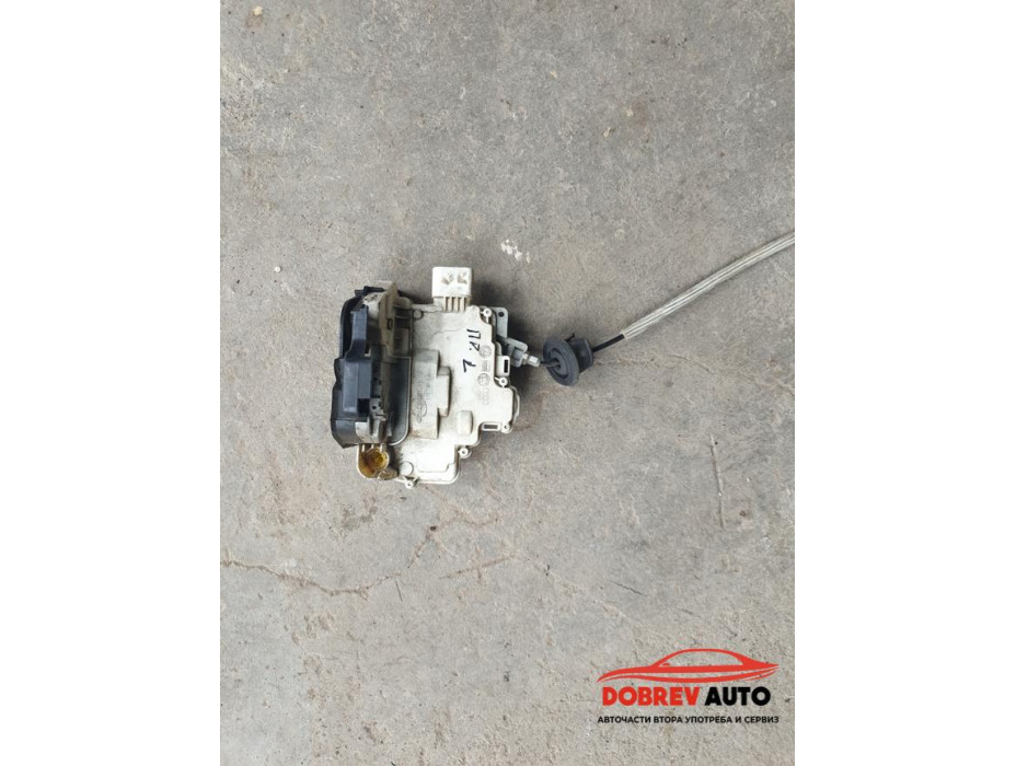 Брава (предна лява - бяла) за Audi A6 C6 (4F)