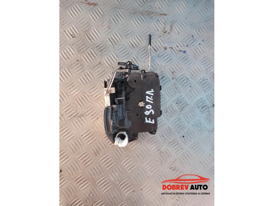 Брава (предна лява) за BMW E90