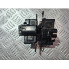 Брави за преден капак за Mercedes S Class W221