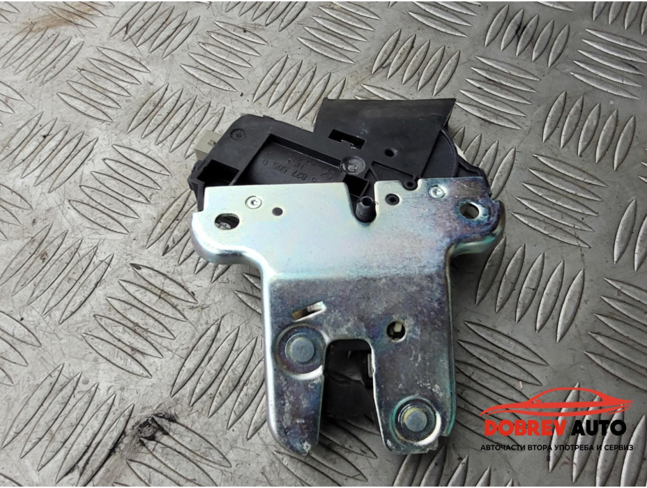 Брави (заден капак) за Audi A8 D3