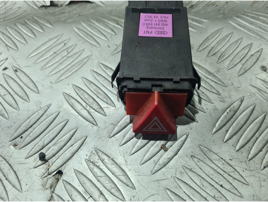 Бутон ASR за Audi A6 C5 2.4 i Automat Sedan Бутон ASR за Audi A6 C5 2.4 i Automat Sedan