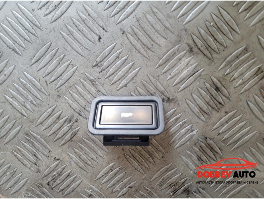 Бутон багажник за Audi A8 D4 3.0 TDI Бутон багажник за Audi A8 D4 3.0 TDI