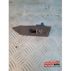 Бутон ел. стъкло (2) за VW CC 2.0 TDI Бутон ел. стъкло (2) за VW CC 2.0 TDI