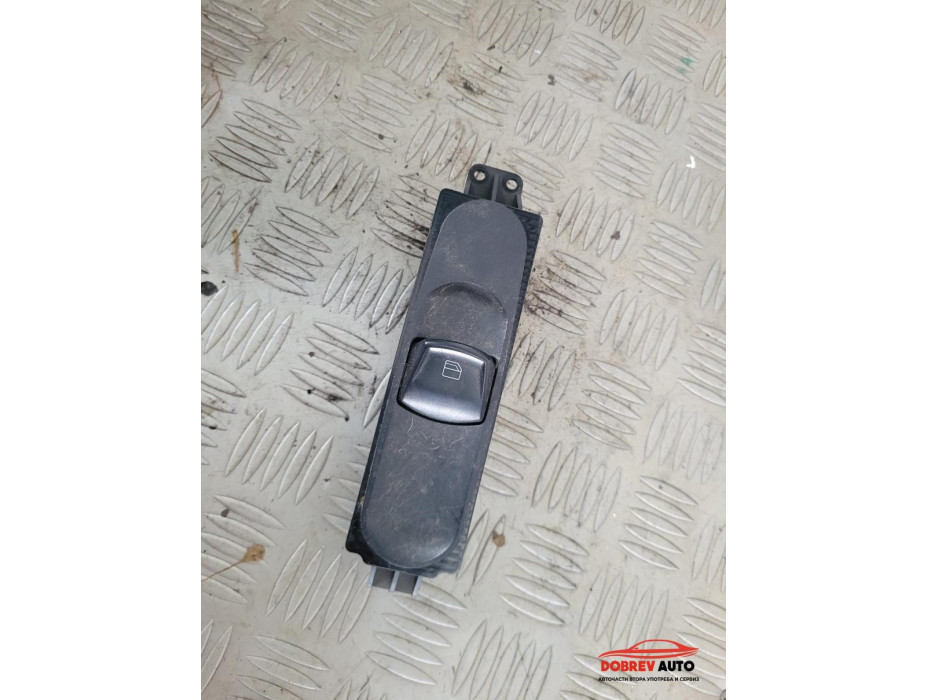 Бутон ел. стъкло за Mercedes Viano W639