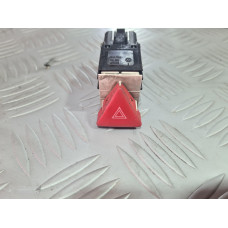 Бутон за аварийни светлини за VW Passat B6 ВМР Бутон за аварийни светлини за VW Passat B6 ВМР