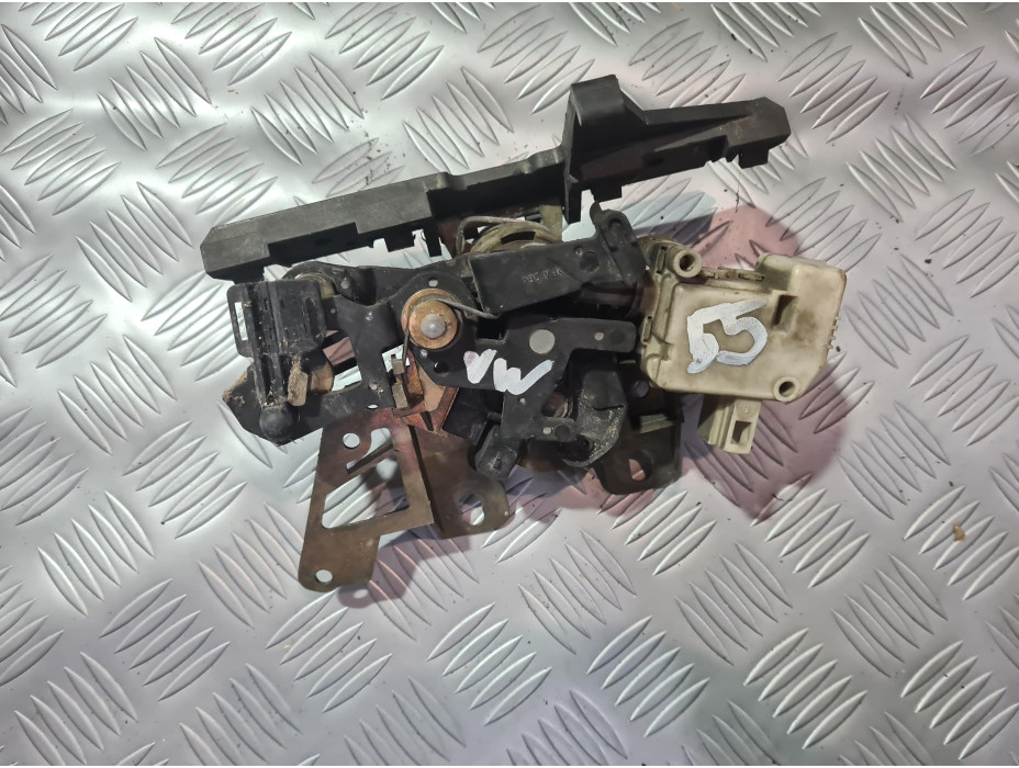 Бутон за багажник за Volkswagen Passat B5 Avant