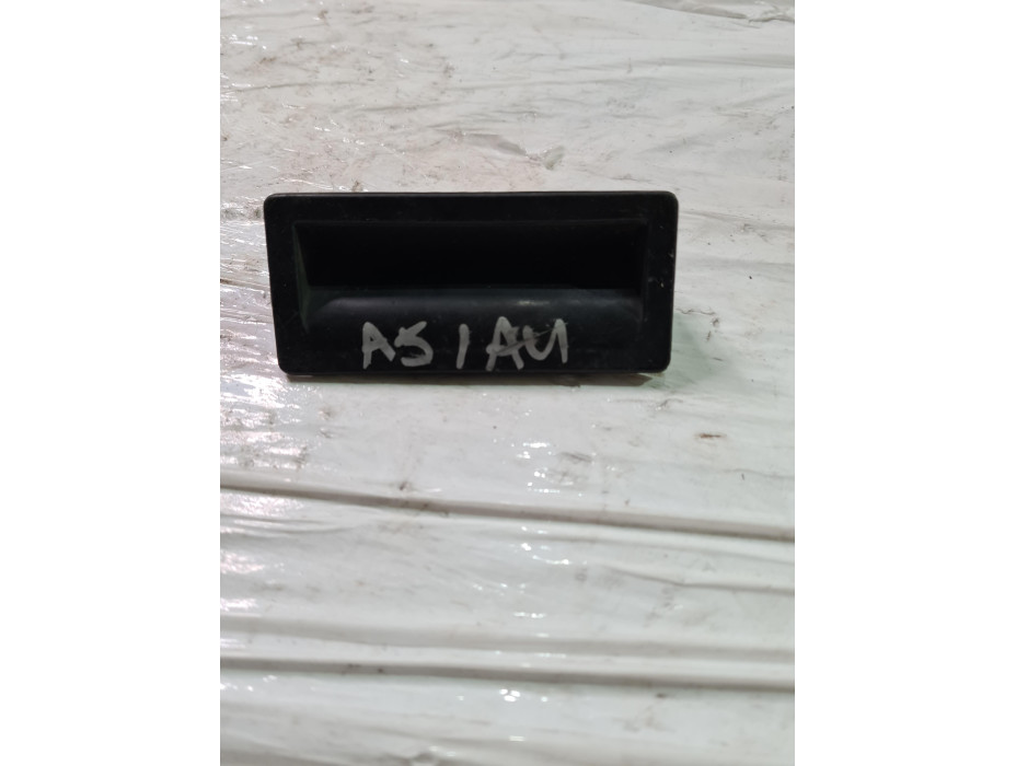 Бутон за багажник за Ауди А4 Б8 / Audi A4 B8 2.0 TDI комби