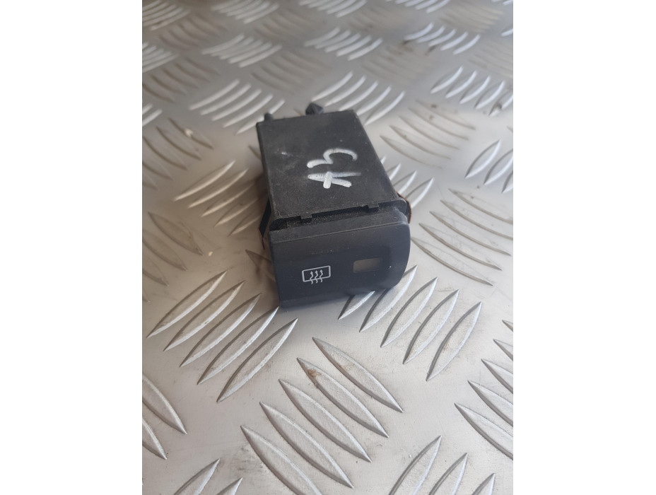 Бутон за заден подгрев за Audi A3 8L Бутон за заден подгрев за Audi A3 8L