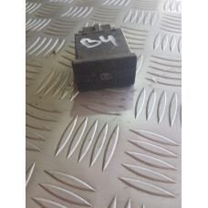 Бутон за заден подгрев за Volkswagen Passat B4 Бутон за заден подгрев за Volkswagen Passat B4