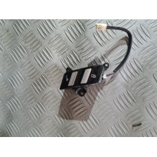 Бутон за заключване преден ляв за Mercedes S320 CDI W221 Бутон за заключване преден ляв за Mercedes S320 CDI W221