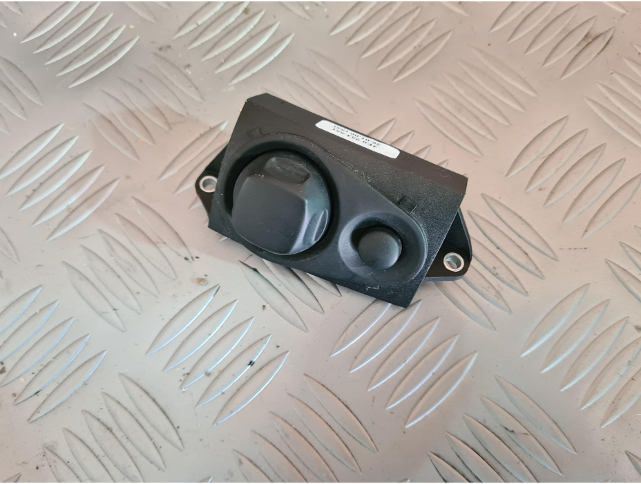 Бутон за регулиране на волан за Audi A8 D3 4.2i Long Бутон за регулиране на волан за Audi A8 D3 4.2i Long