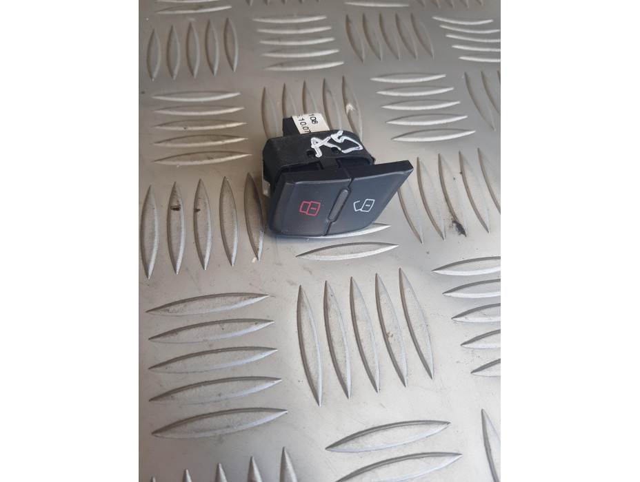 Бутон за централно заключване за Audi A5 8T Coupe Бутон за централно заключване за Audi A5 8T Coupe