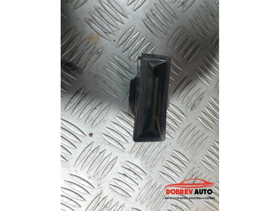 Бутон заден капак (външен) за Audi A8 D3 4.2 TDI Бутон заден капак (външен) за Audi A8 D3 4.2 TDI