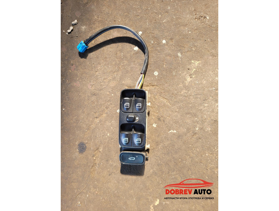Бутони ел. стъкла за Mercedes C Class W203 Бутони ел. стъкла за Mercedes C Class W203