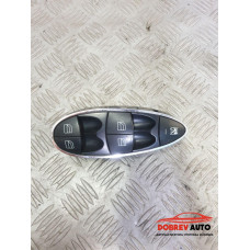 Бутони ел. стъкла за Mercedes CLS W219 Бутони ел. стъкла за Mercedes CLS W219