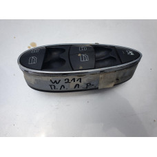 Бутони ел. стъкла за Mercedes E Class W211 2.7CDI Бутони ел. стъкла за Mercedes E Class W211 2.7CDI