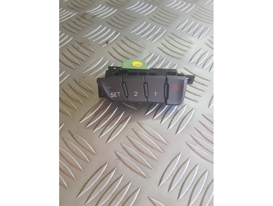 Бутони за памет за ел. седалка за Audi A5 8T Coupe - Десен волан