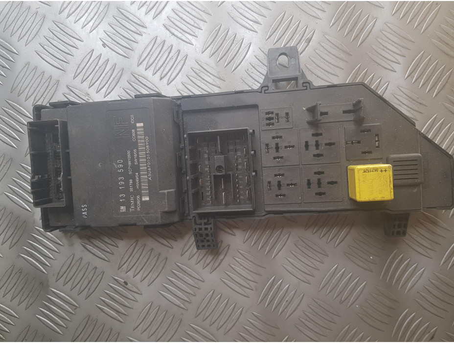 Бушонно табло за Opel Vectra C 3.0CDTI Бушонно табло за Opel Vectra C 3.0CDTI