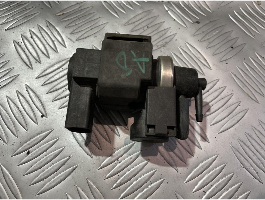 Вакуум клапан за Audi A8 D3 3.0TDI