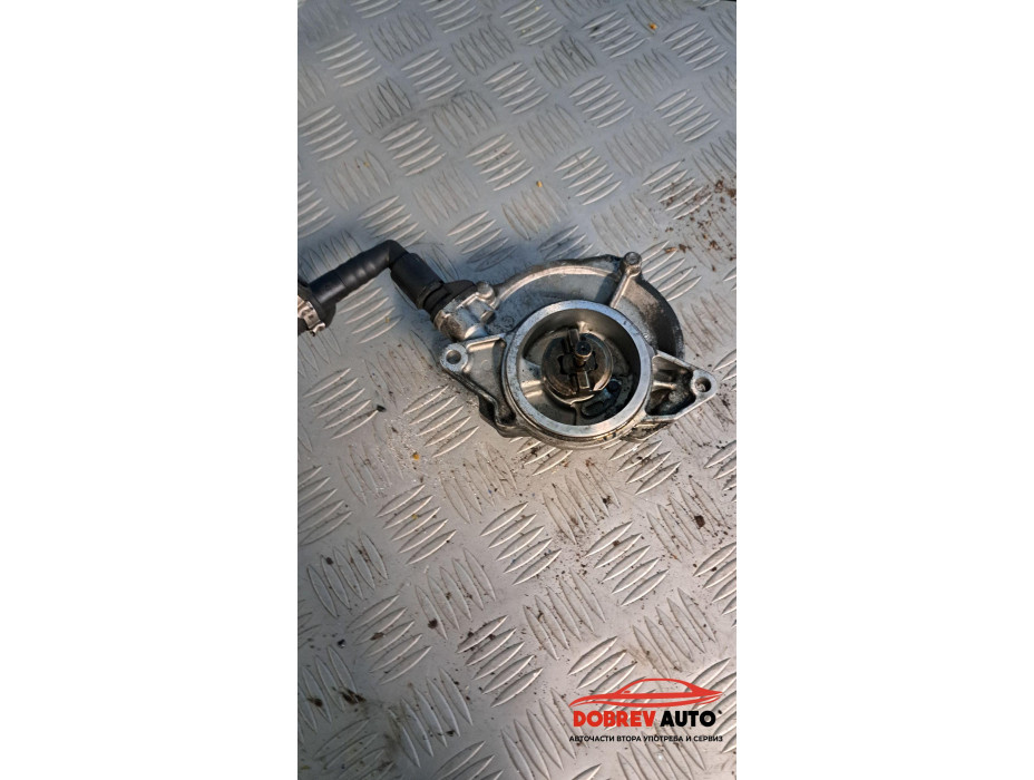 Вакуум помпа за Audi Q7 4L 3.0TDI Вакуум помпа за Audi Q7 4L 3.0TDI