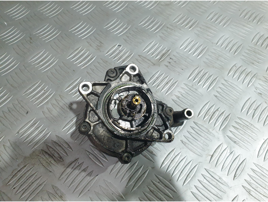 Вакуум помпа за Ауди А6 Ц5 2.5 Дизел / Audi A6 C5 Вакуум помпа за Ауди А6 Ц5 2.5 Дизел / Audi A6 C5