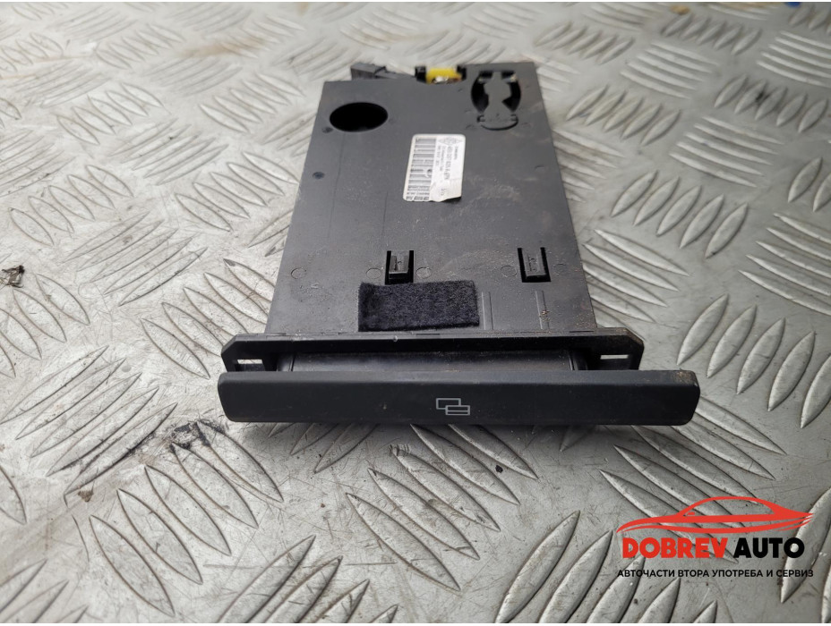 Визитник за Audi A8 D3