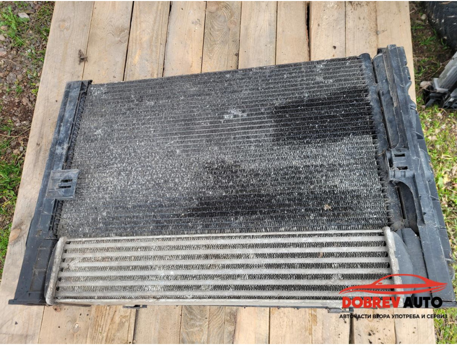 Воден и климатичен радиатор с перка за BMW 740d G11