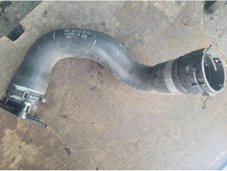 Воден маркуч за Audi A8 D4 4.0 TFSI