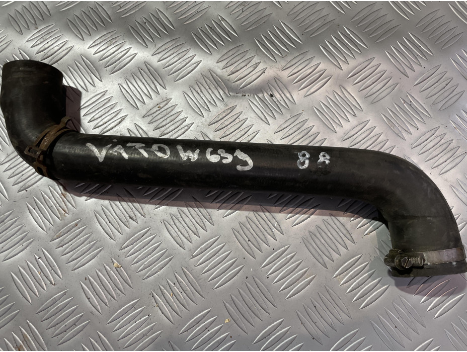 Воден маркуч за Mercedes Vito W639 2.2cdi - 88 Воден маркуч за Mercedes Vito W639 2.2cdi - 88