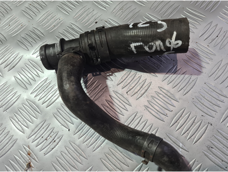 Воден маркуч за Volkswagen Golf 5 1.6FSI - 123 Воден маркуч за Volkswagen Golf 5 1.6FSI - 123