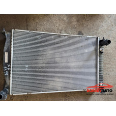 Воден радиатор за Audi A6 C6 (4F) 4.2i