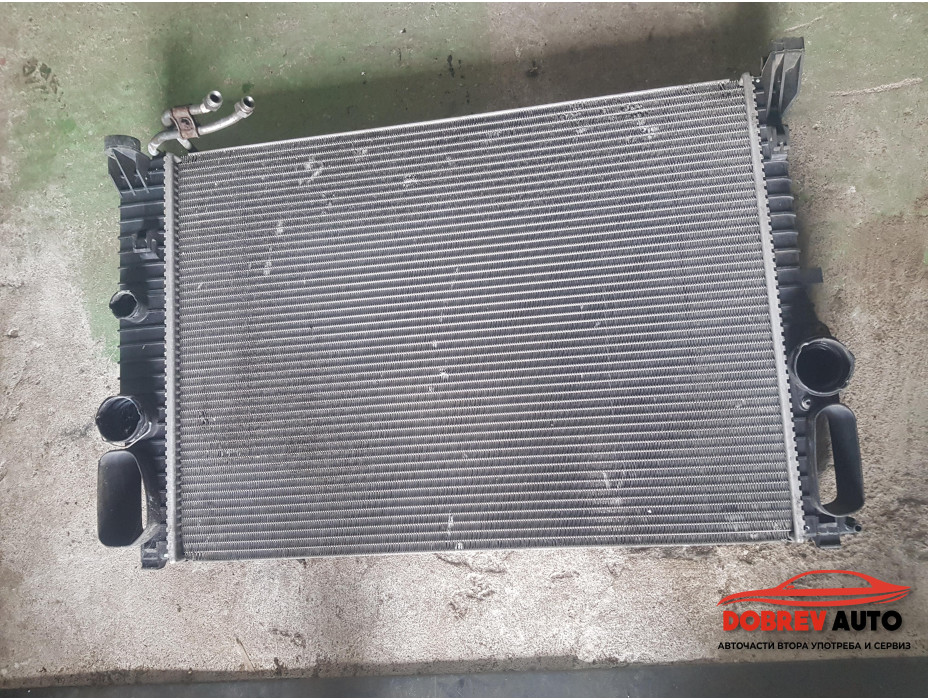 Воден радиатор за Mercedes CLS500 W219