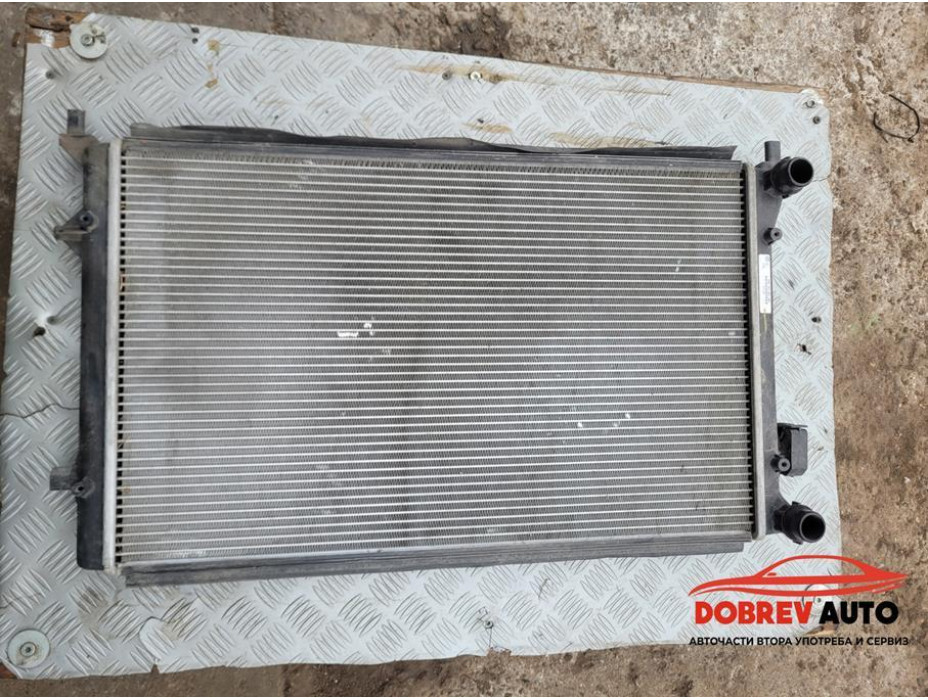 Воден радиатор за VW Touran 1.6 FSI