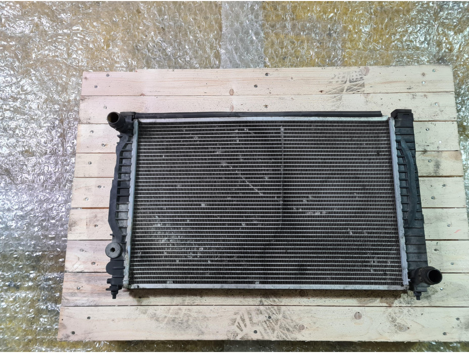 Воден радиатор за Фолксваген Пасат Б5.5 2.5 ТДИ / Volkswagen Passat B5.5 2.5 TDI
