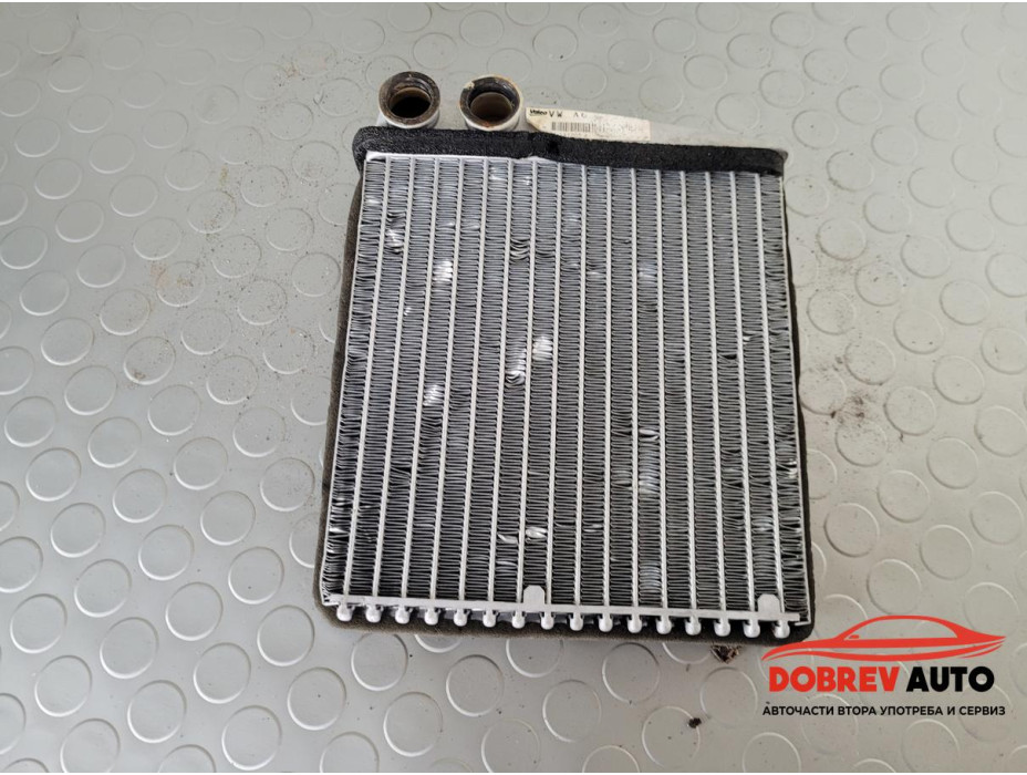 Воден радиатор парно за VW Passat B6 Воден радиатор парно за VW Passat B6