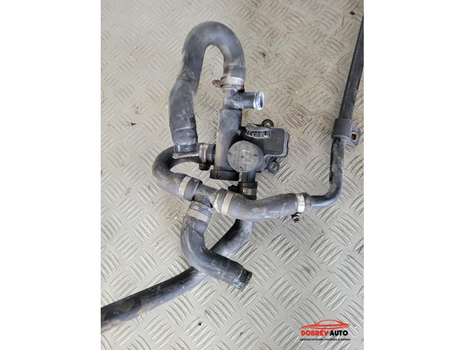 Водни маркучи с помпа за Audi A5 8F 2.0 TDI Cabrio (Facelift) Водни маркучи с помпа за Audi A5 8F 2.0 TDI Cabrio (Facelift)