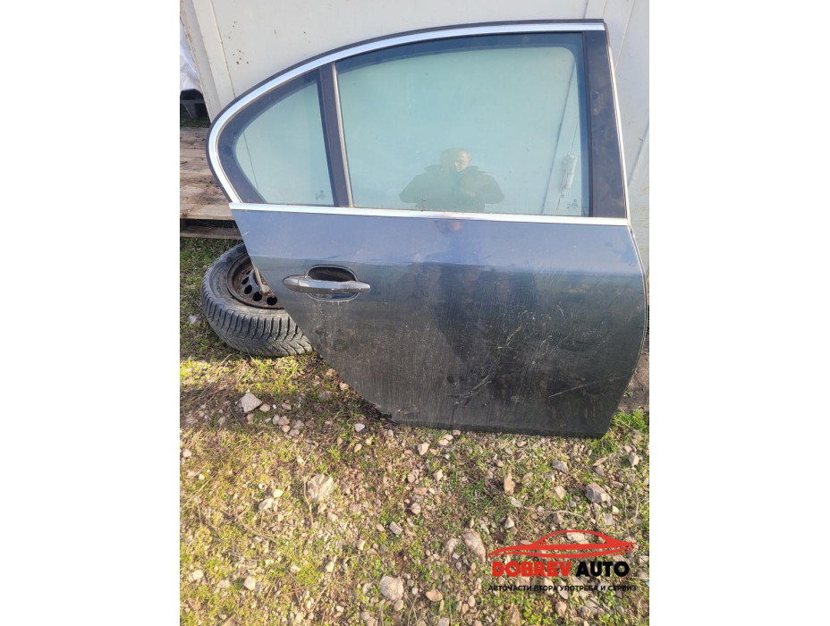 Врата задна дясна за BMW E90 необорудвана сива