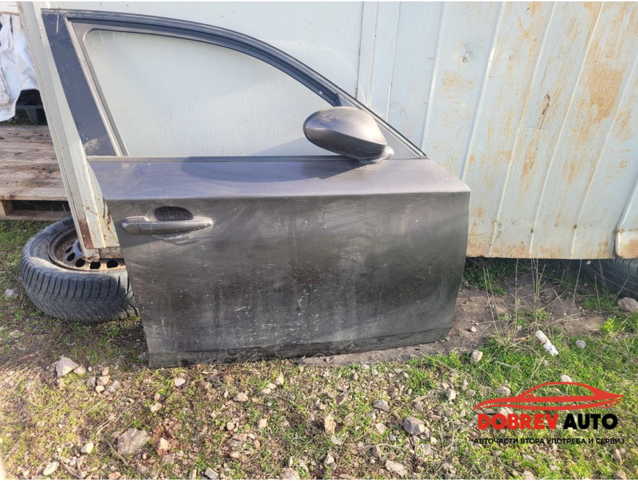 Врата предна дясна за BMW E90 необорудвана графит Врата предна дясна за BMW E90 необорудвана графит