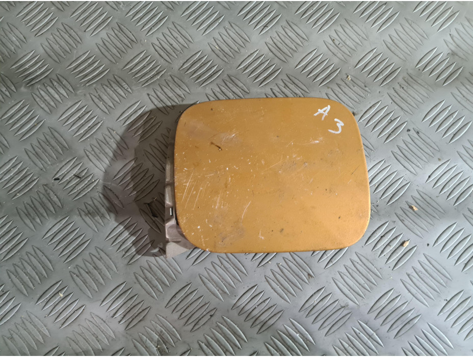 Вратичка за резервоар за Audi A3 8L - златна