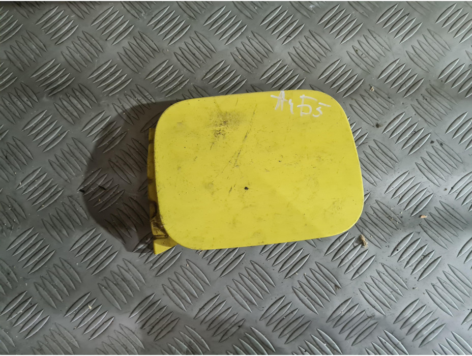 Вратичка за резервоар за Audi A4 B5 - жълта Вратичка за резервоар за Audi A4 B5 - жълта