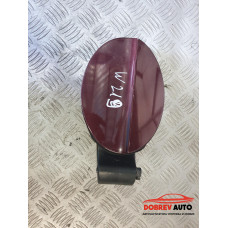 Вратичка за резервоар за Mercedes CLS W219 - Червена